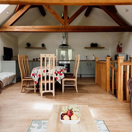 Villa Finest Retreats - The Welsh Barn Aberystwyth Esterno foto